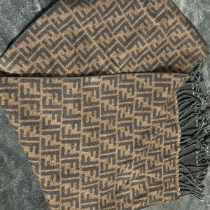 Fendi Men's Scarf in Brown and Black